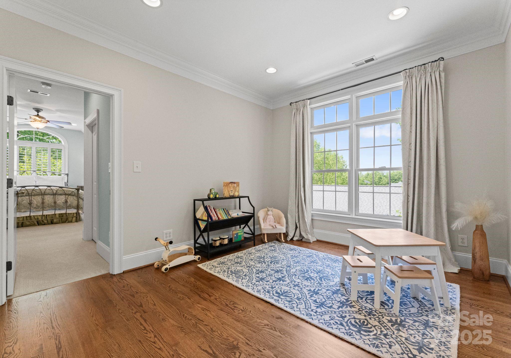 Astoria - Residential