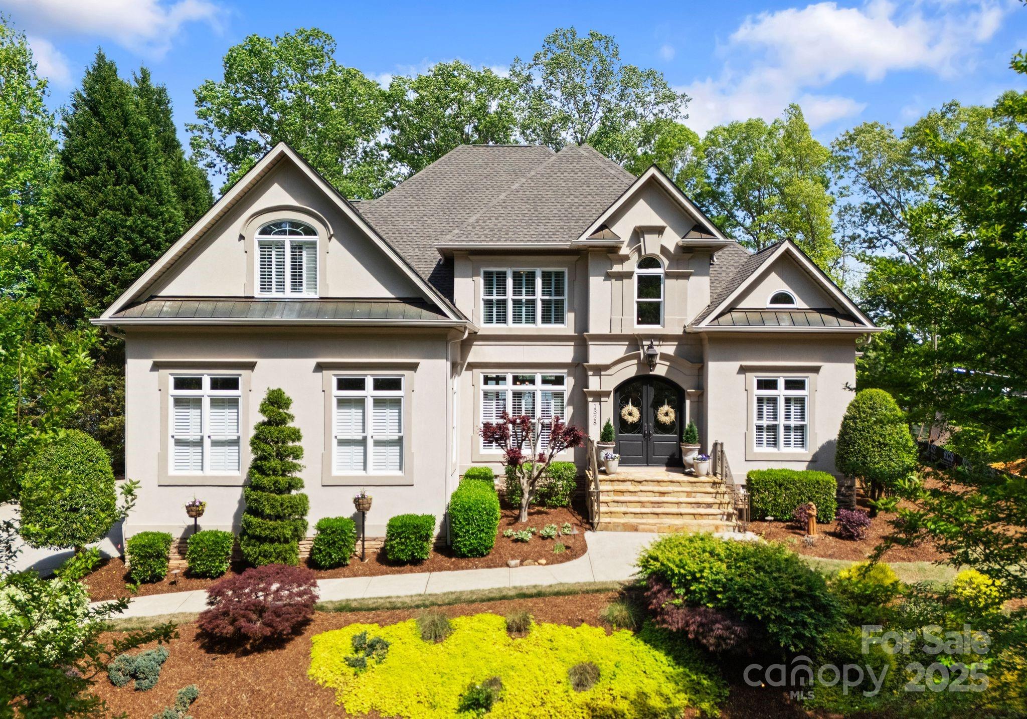 Astoria - Residential