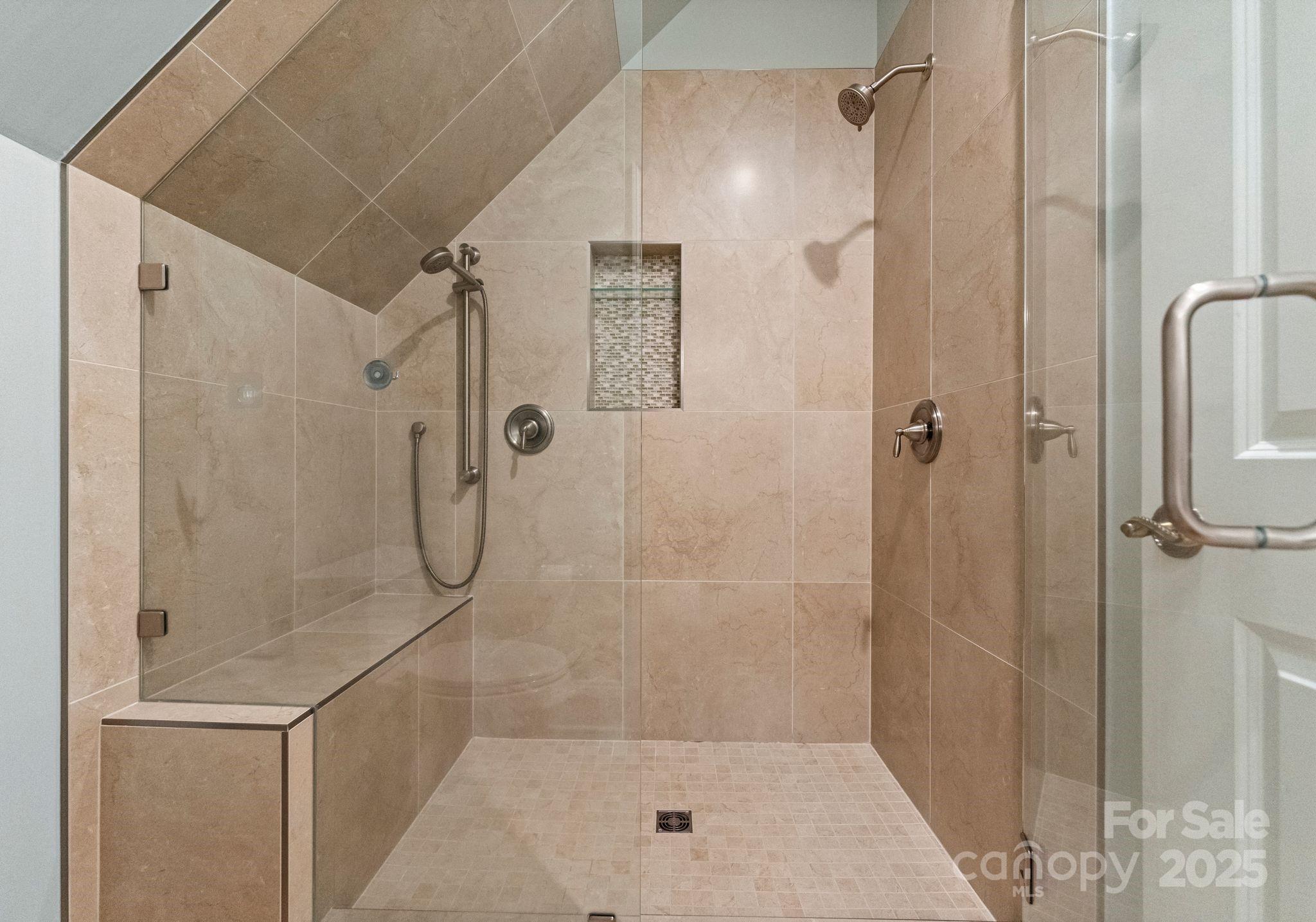 Astoria - Residential