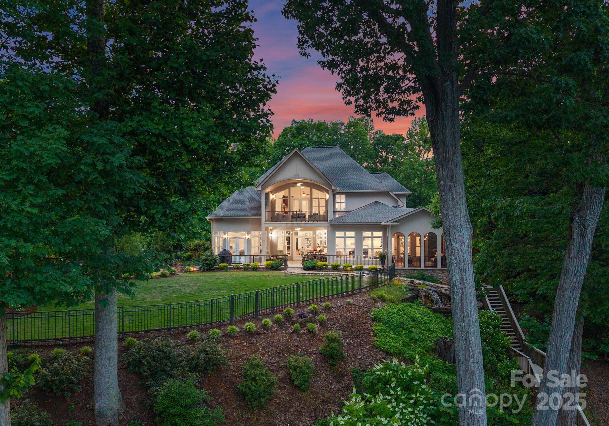 Astoria - Residential