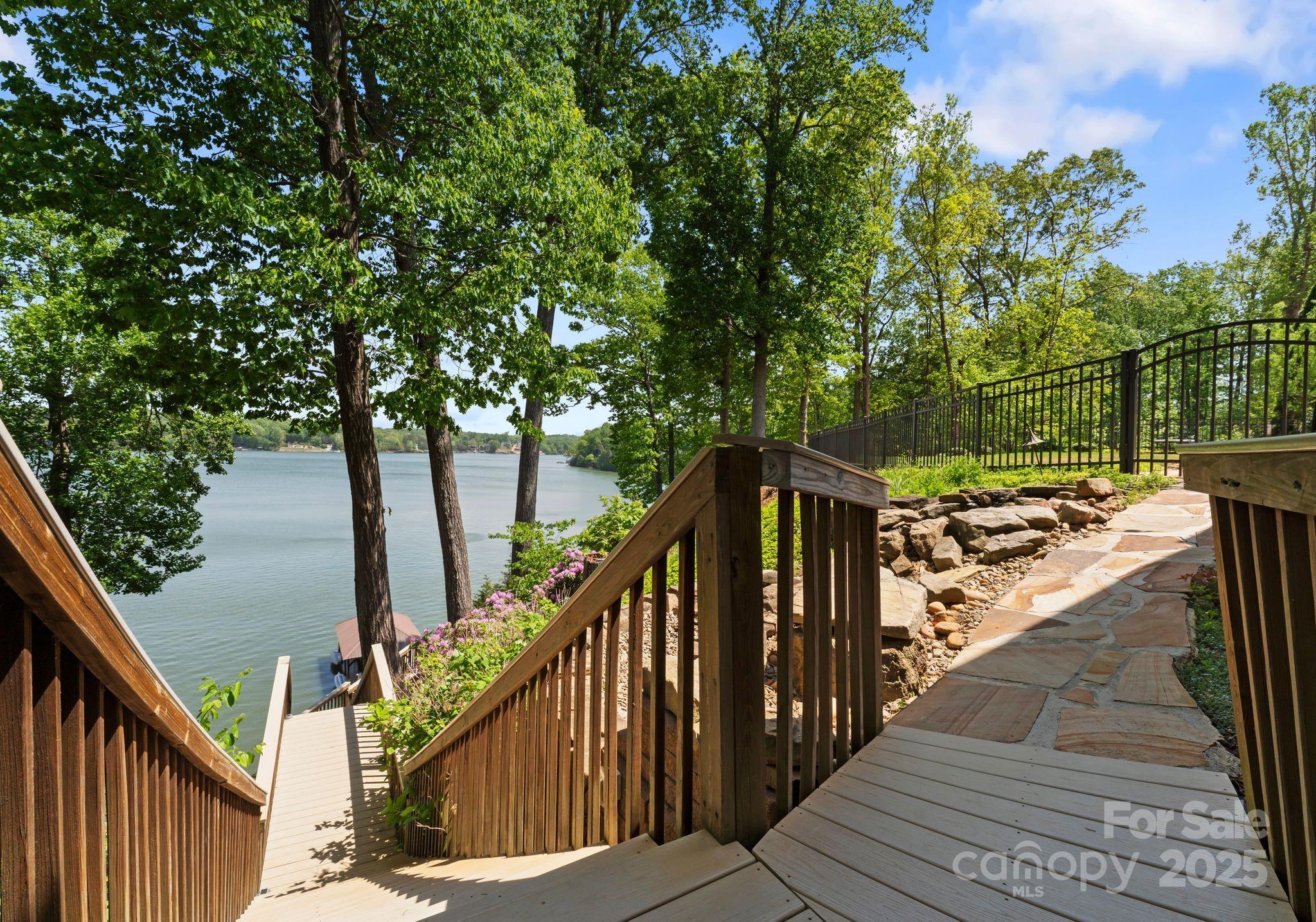 Astoria - Residential