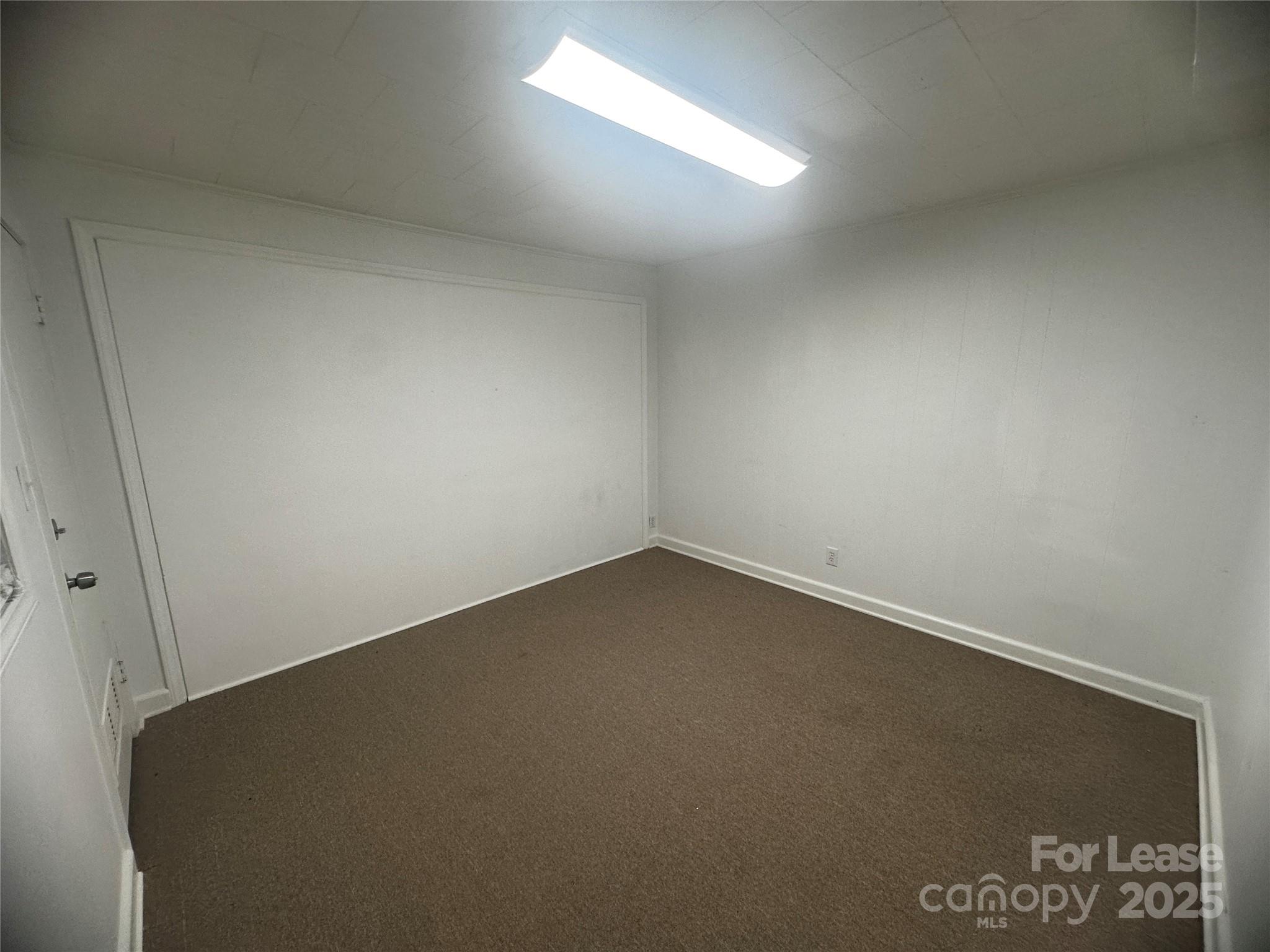 111 E Charlotte Avenue B1