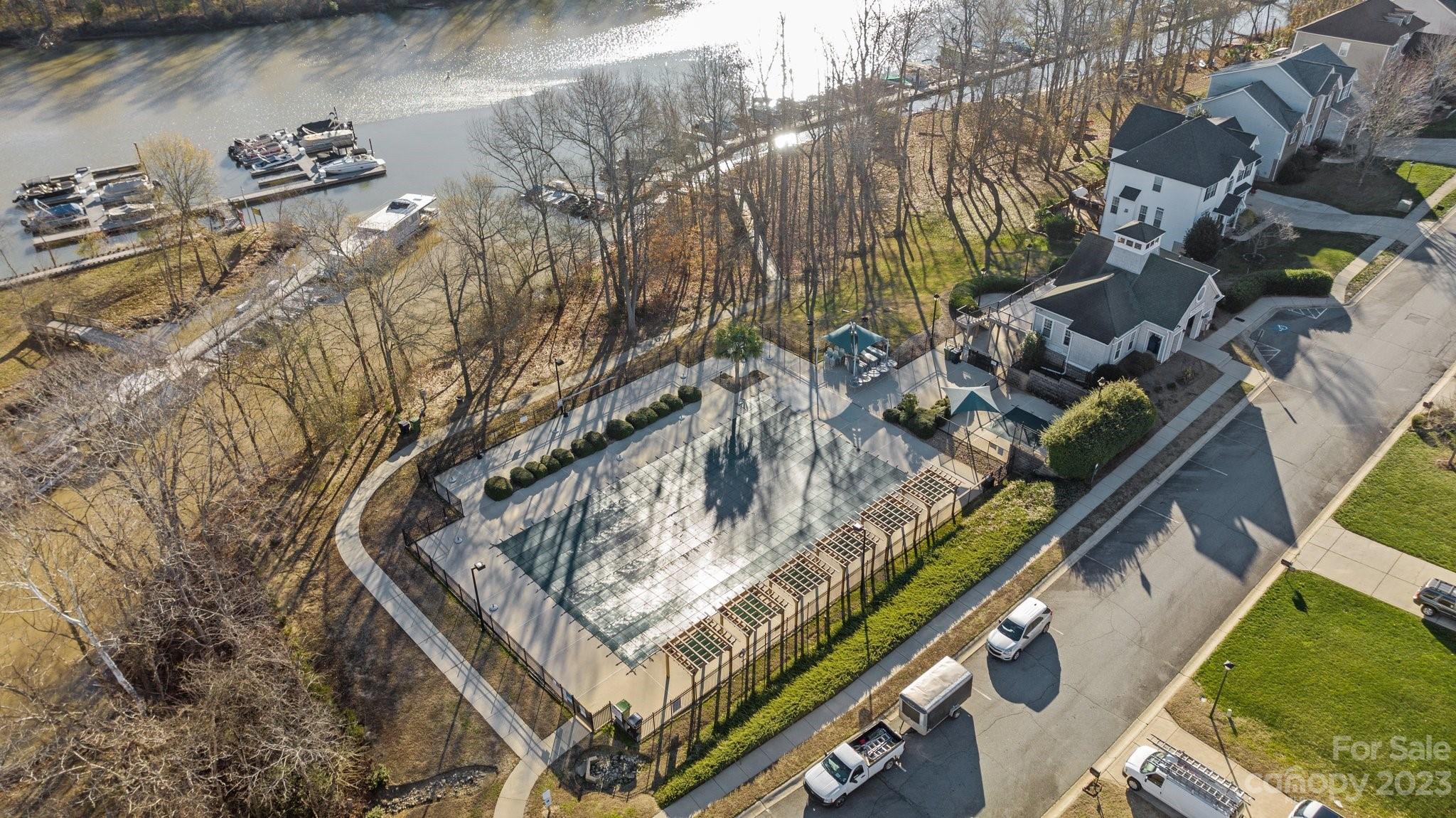 Riverfront - Residential