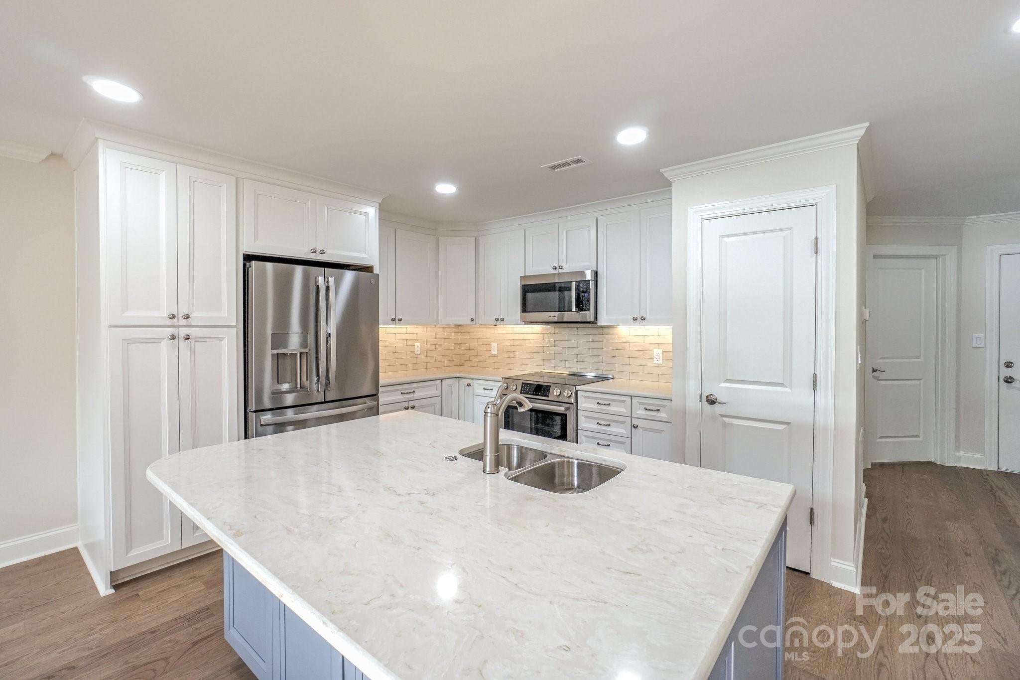633 Portside Drive