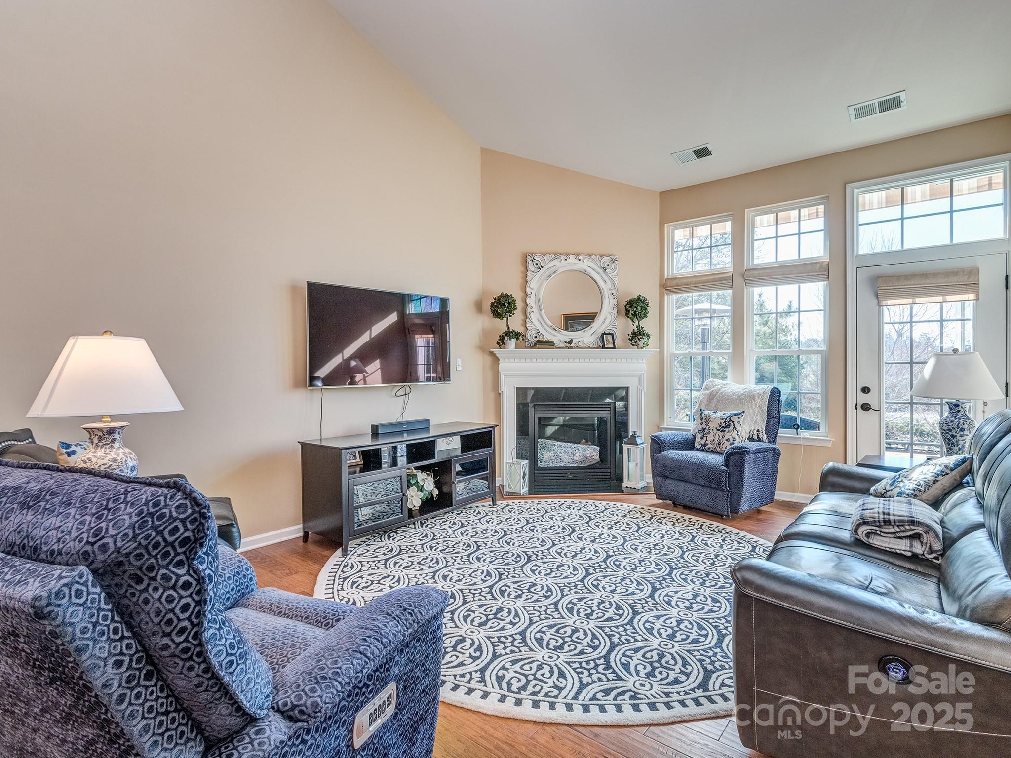 Lake Shore On Lake Wylie - Residential