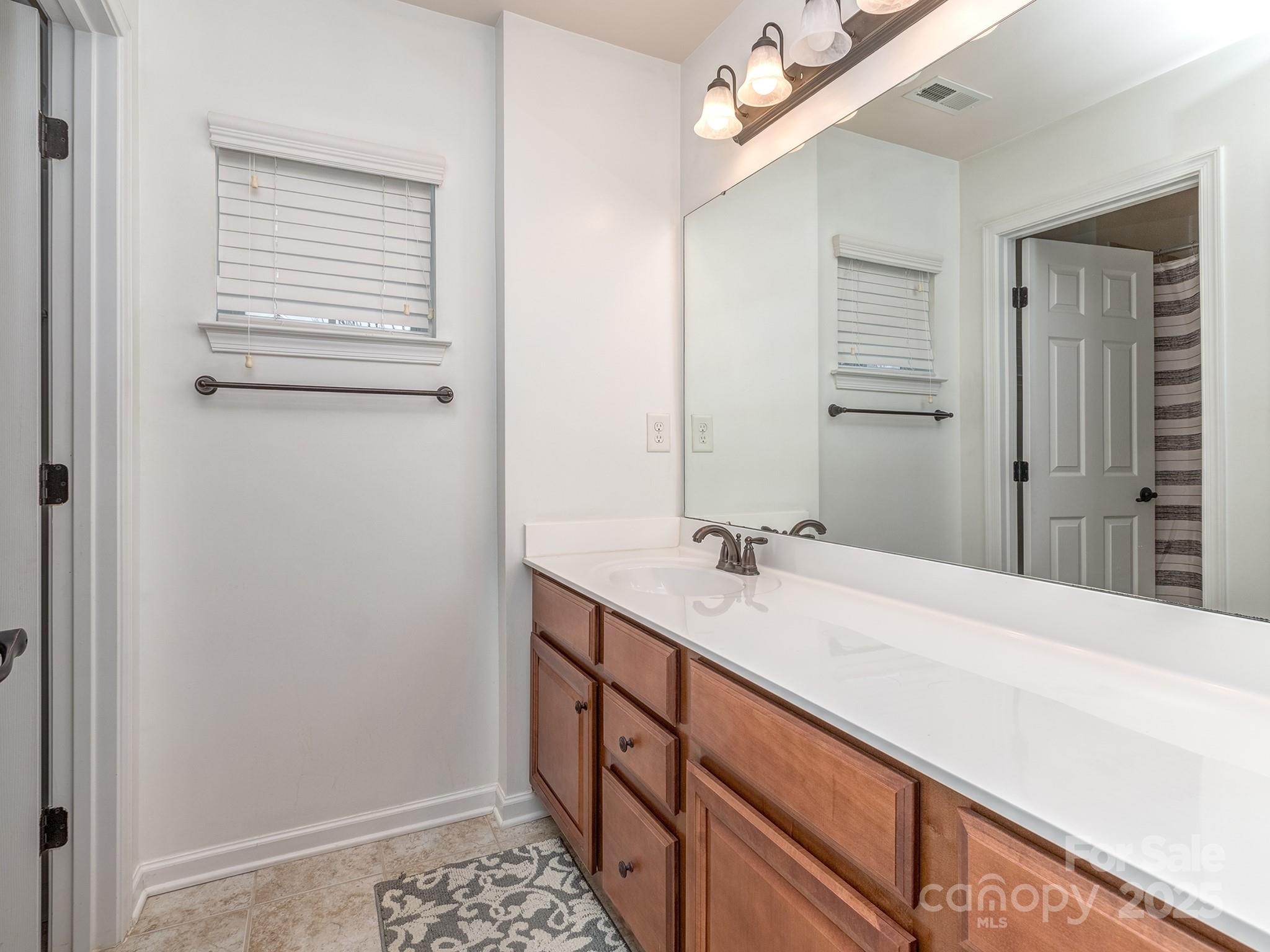 Lake Shore On Lake Wylie - Residential