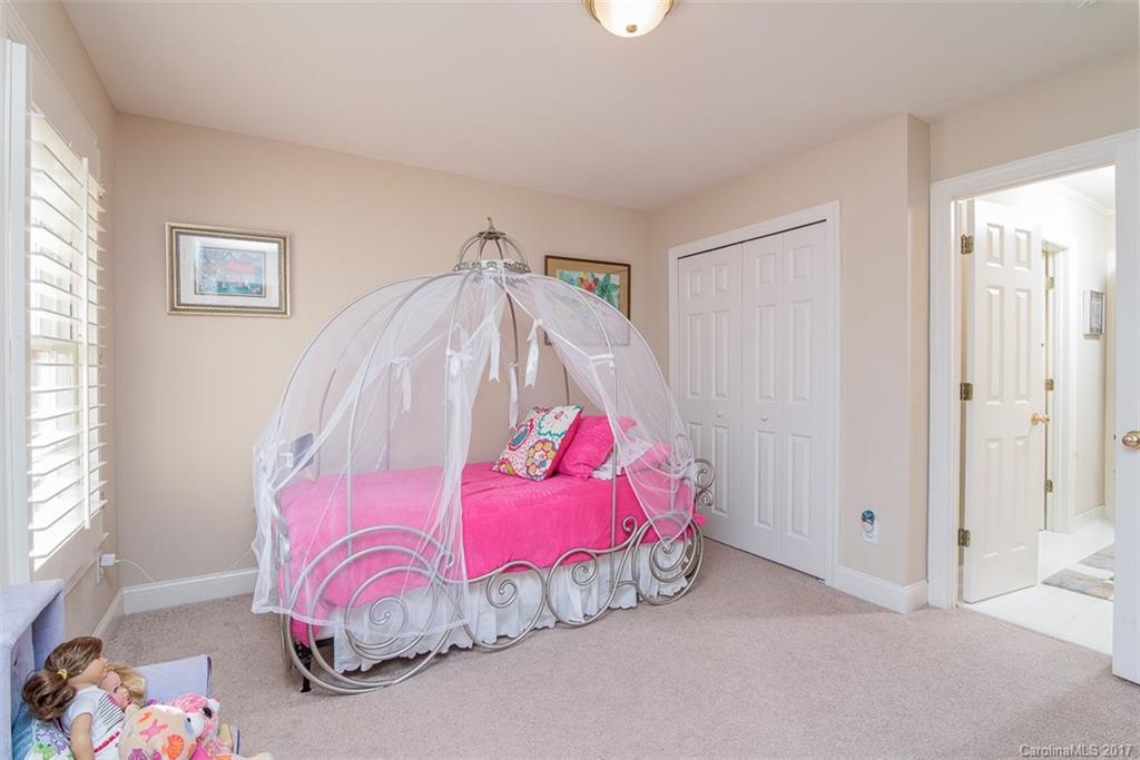 Rea Woods - Residential