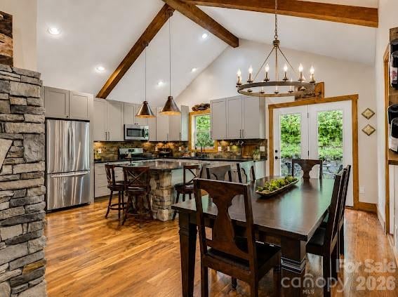 77 E Lake Dr East Lake Drive 18