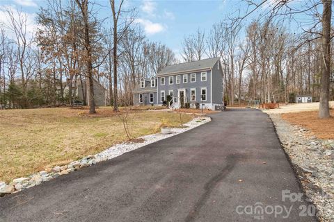 4417 Steepleton Way Charlotte NC 28215