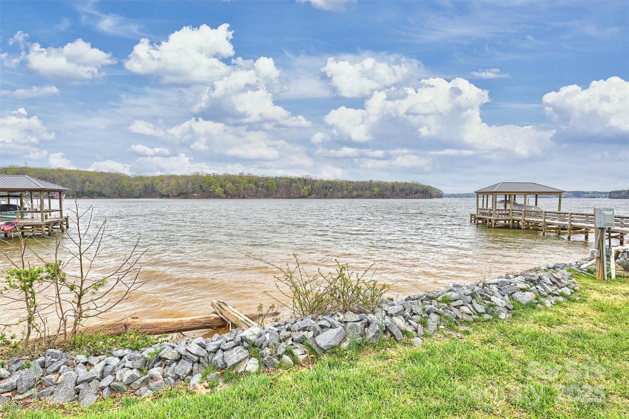 McLean - South Shore - Residential