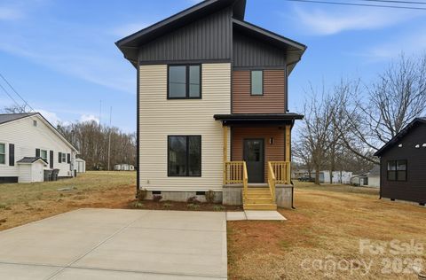 Photo of 717 Margate Avenue, Kannapolis, NC 28081 (MLS # 4345995)