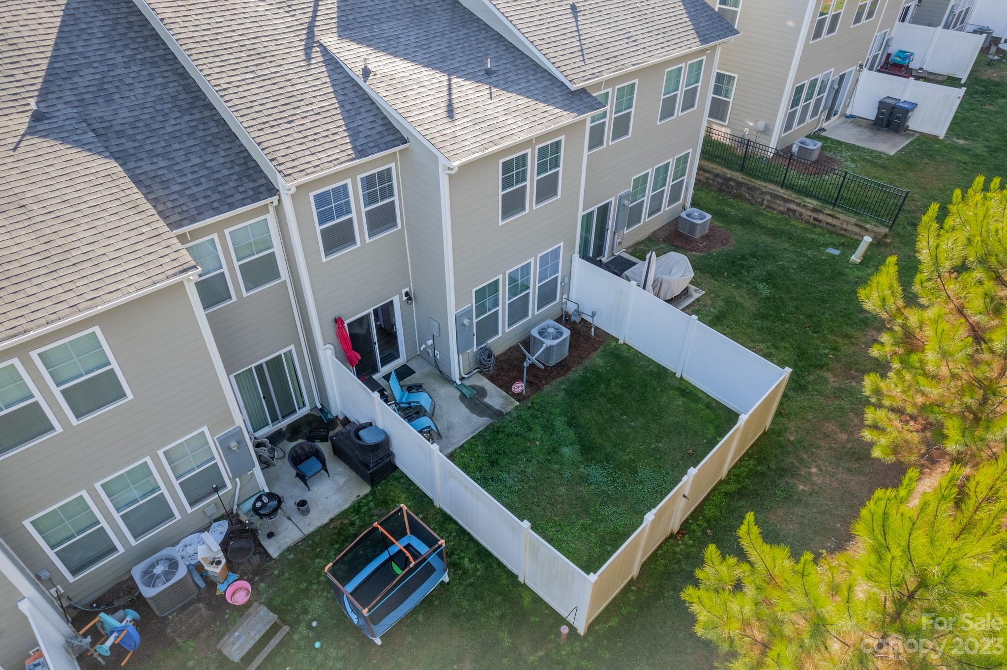 Ivy Ridge - Residential