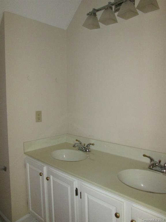 Royal Oaks - Residential