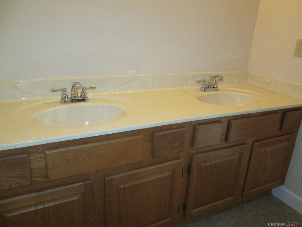 Royal Oaks - Residential