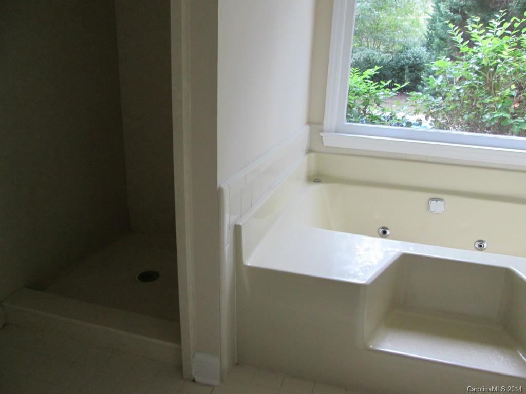 Royal Oaks - Residential