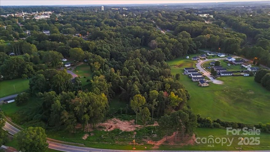 Incredible Development Opportunity!!!!
Prime 8-acre parcel located in the heart of Gaffney, offering outstanding potential for residential development. This versatile property is zoned to accommodate a wide range of uses including single-family homes, townhomes, duplexes, fourplexes, multifamily apartments, and doublewide/manufactured homes.
With ample road frontage and easy access to utilities, this land is ideal for developers or investors seeking a centrally located site just minutes from shopping, dining, schools, and major highways. Whether you're planning a new residential subdivision or a multifamily investment, this property offers the flexibility and location to support your vision.
Creeks run along the edge of the land, adding a natural touch and scenic charm. Don’t miss this prime development opportunity!"