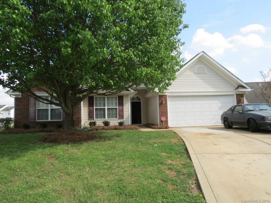 Beautiful home sits at end of a Cul-de-sac on a nice 1/4 acre lot. Interior features pre-finished hardwood floors, gas fireplace in family room, large dinette area off the kitchen, breakfast bar, beautiful light kitchen with laundry rm conveniently located next to it. Large finished bonus room on 2nd level, master w/bath and walk-in closet, 2nd bath & BR 2 and 3 on the main level. Patio door off the family room leads to a cement patio in the backyard. Great location to shopping, dining & school.