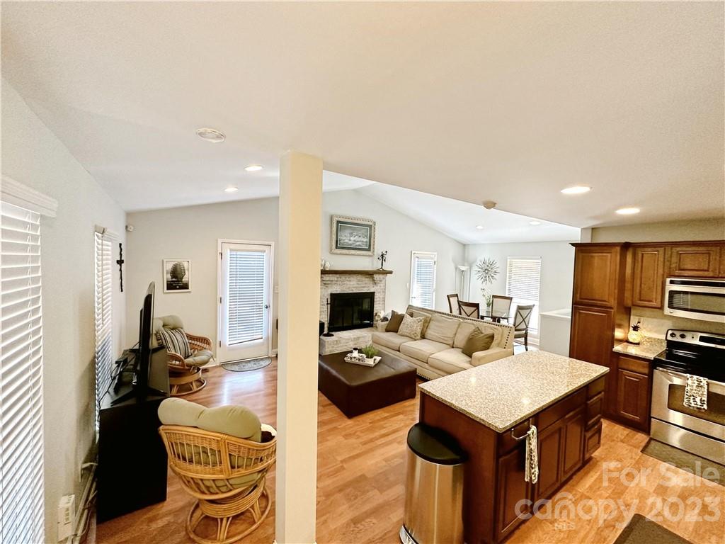 Shadow Lake - Residential