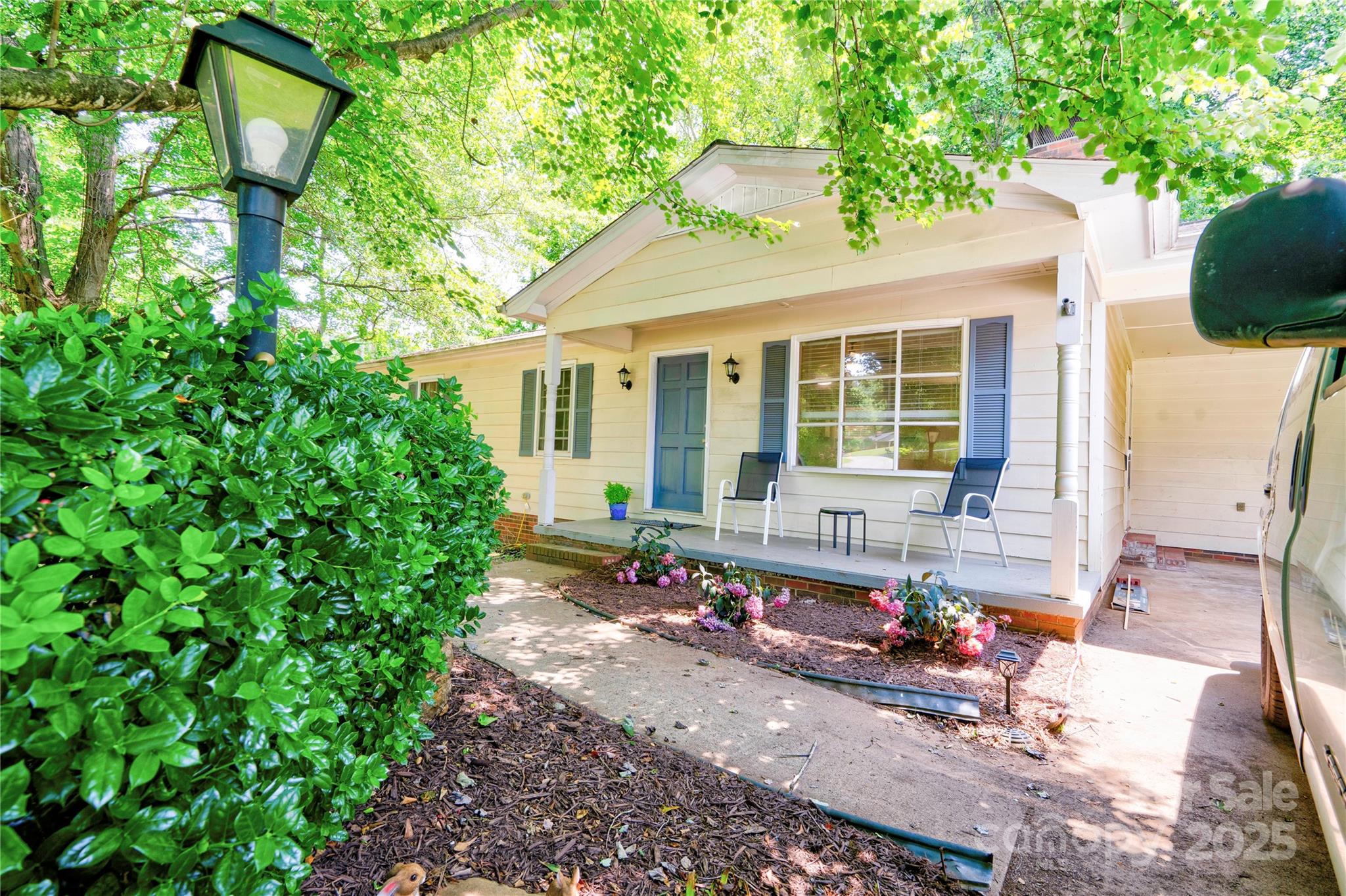 3043 Charles Road