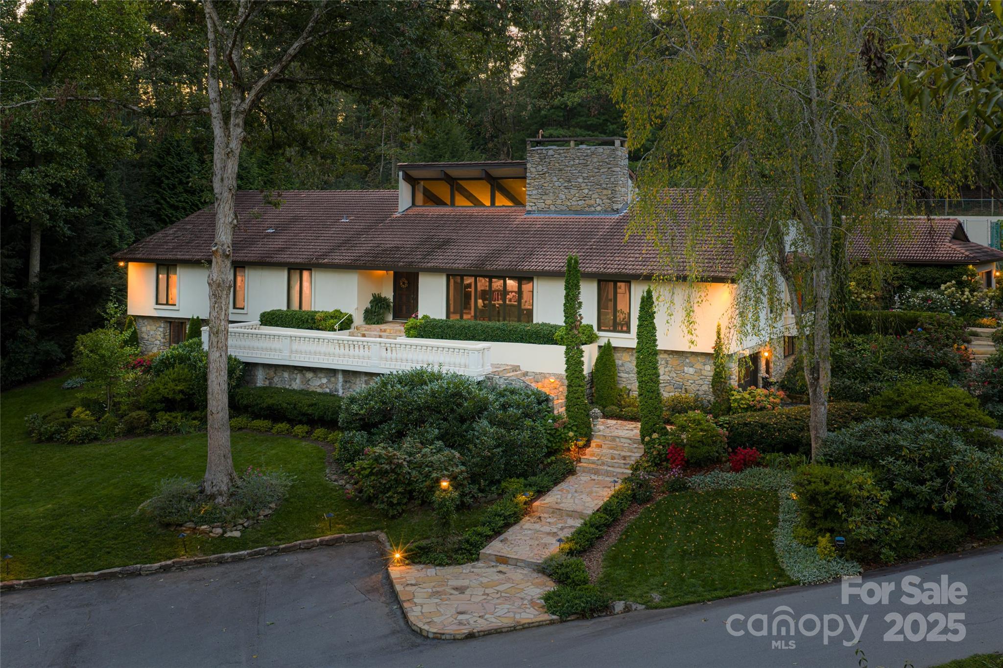 69 Forest Road