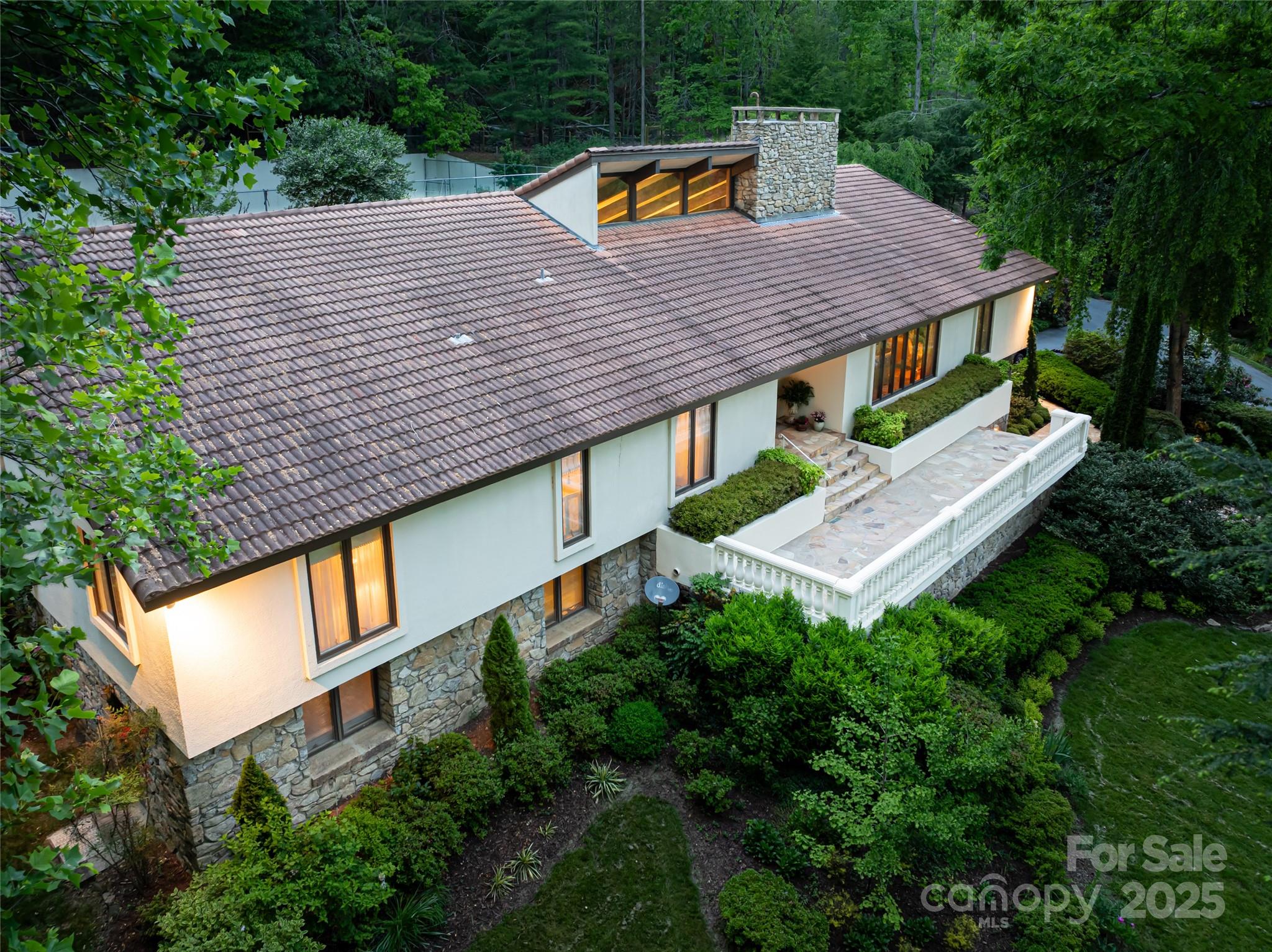 69 Forest Road