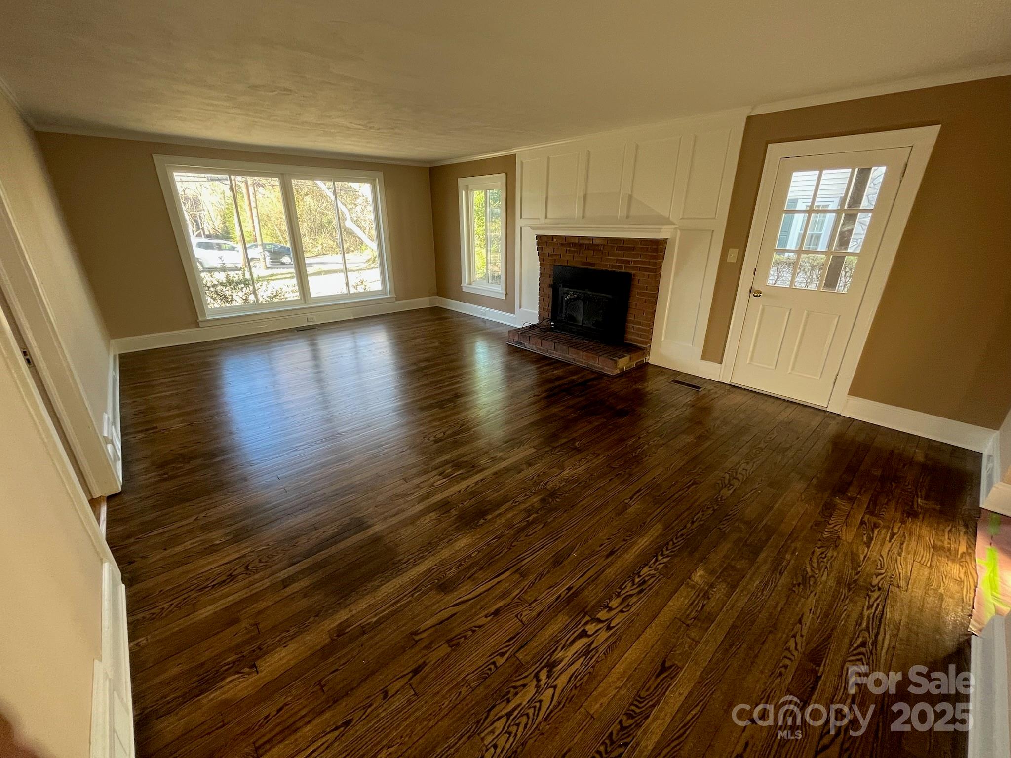 634 Rutherford Road S