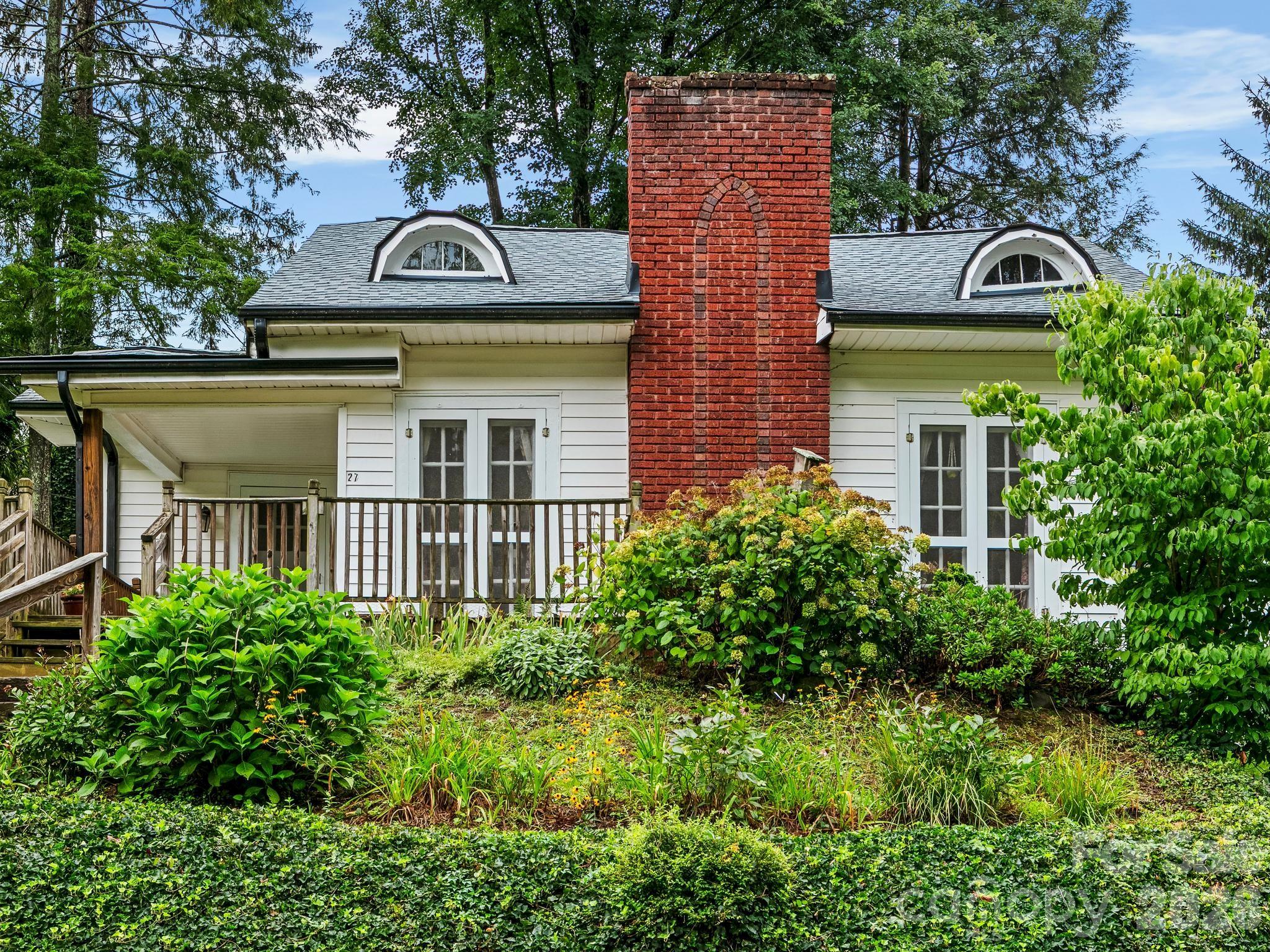 27 Warwick Road