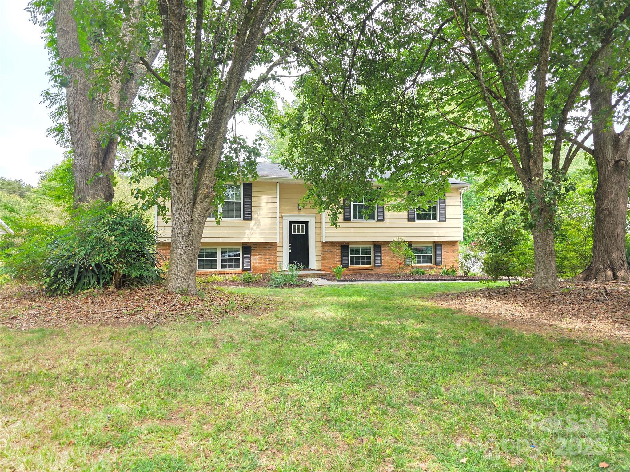7021 Willow Bend Lane