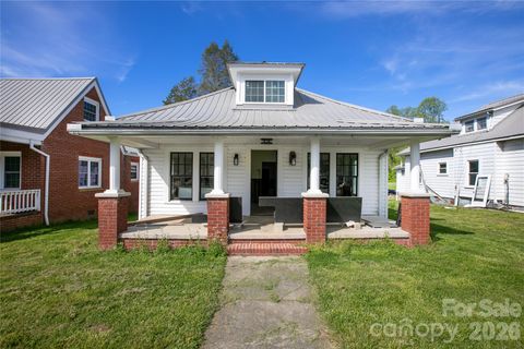 Photo of 220 Main Street, Rosman, NC 28772 (MLS # 4380881)