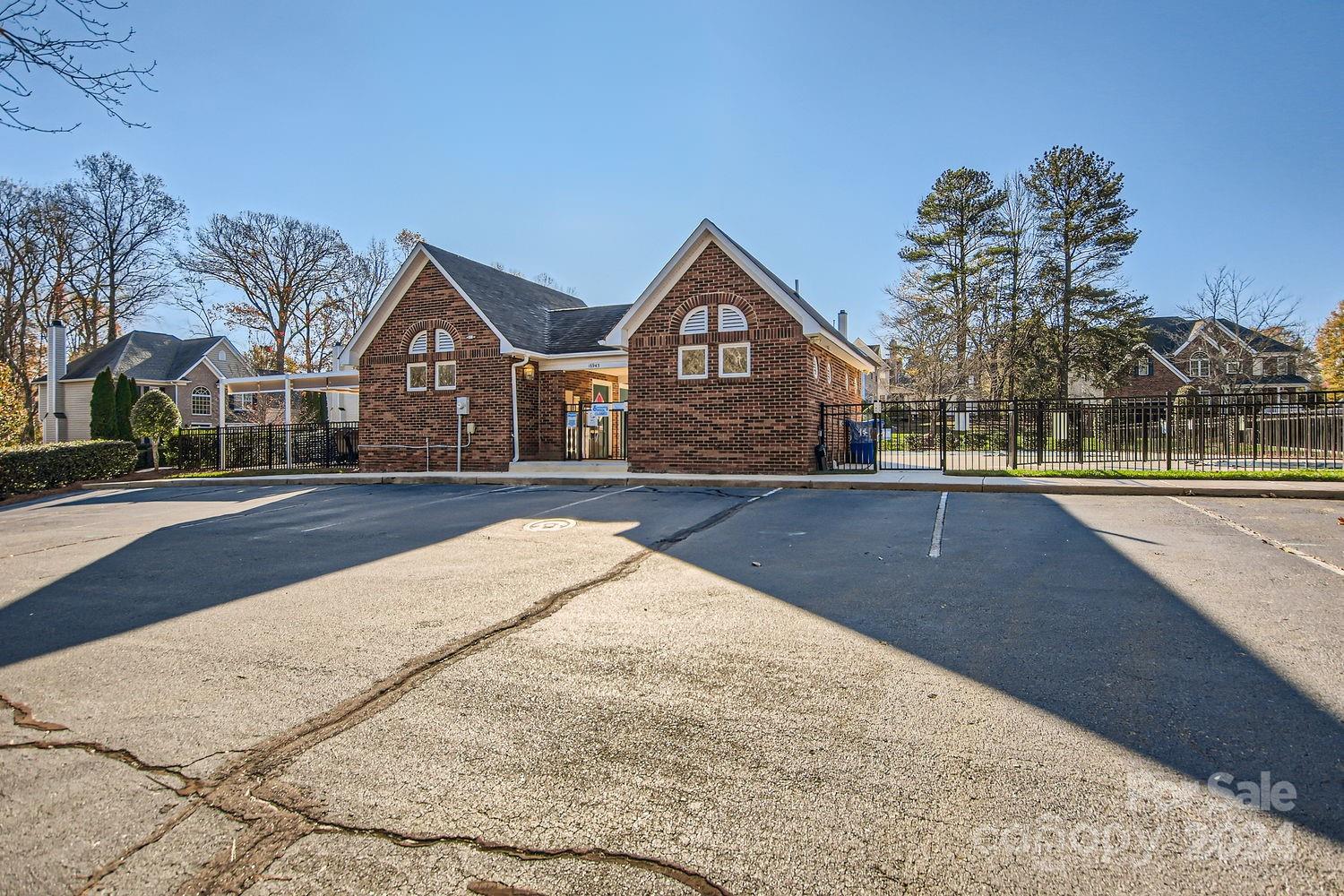 Hampton Ridge - Residential