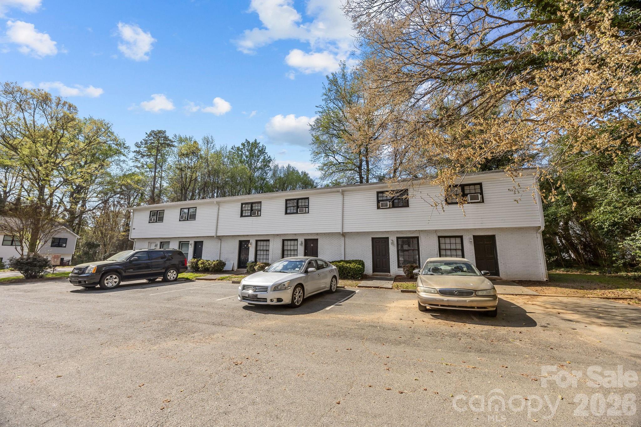 2909 Burgess Drive