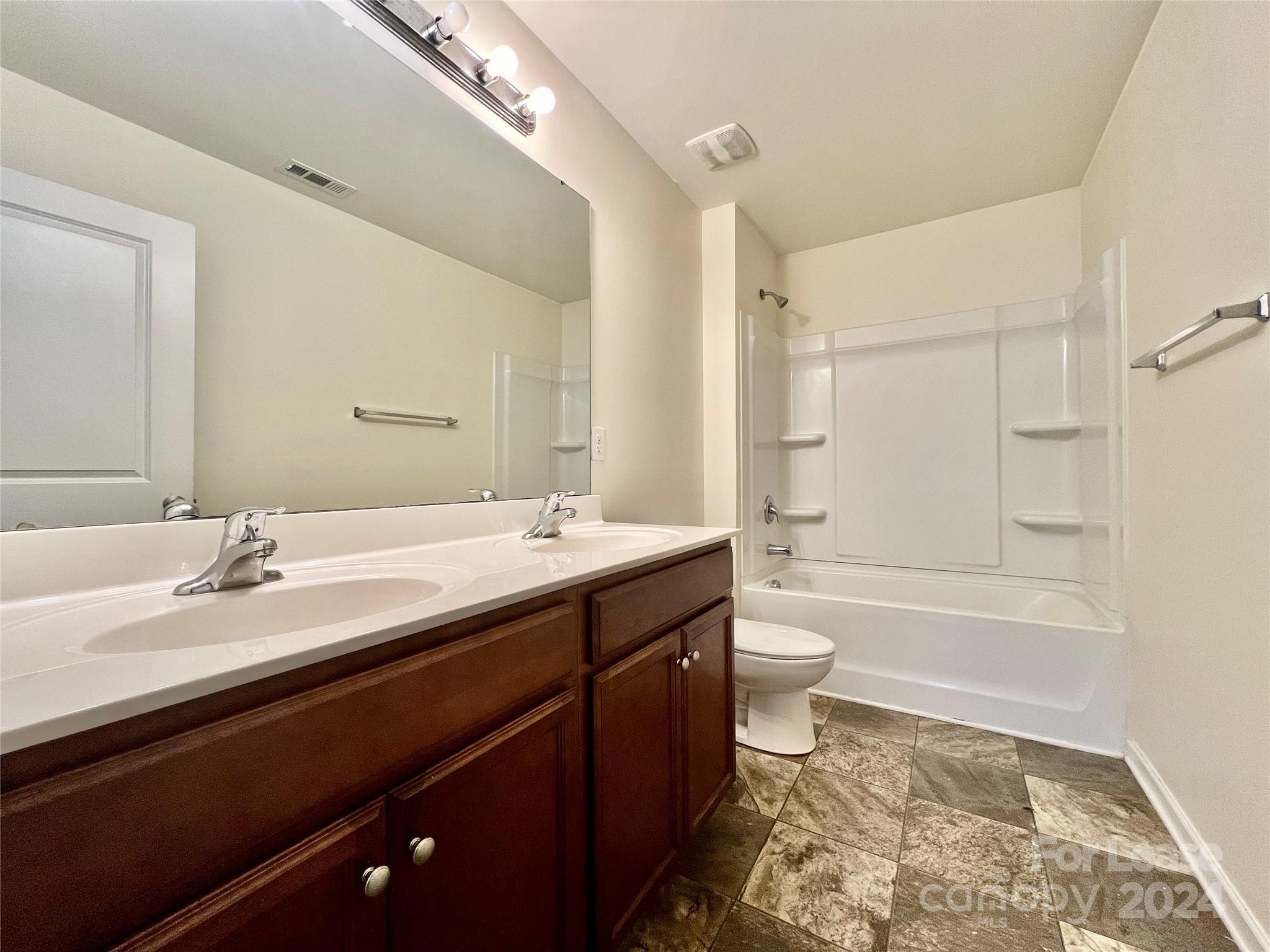 Trinity at Northlake - Residential Lease