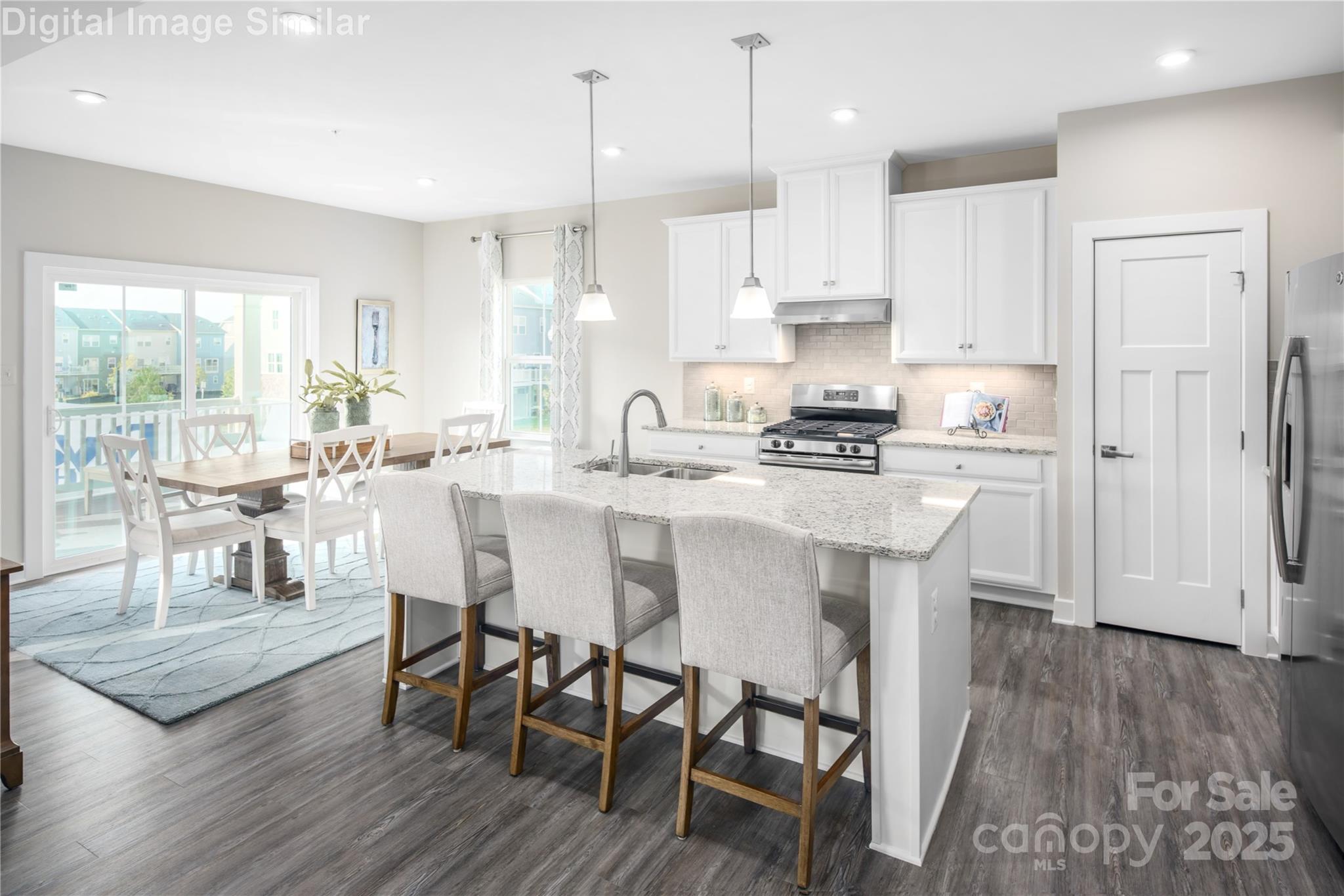 5006 Pineapple Lily Way