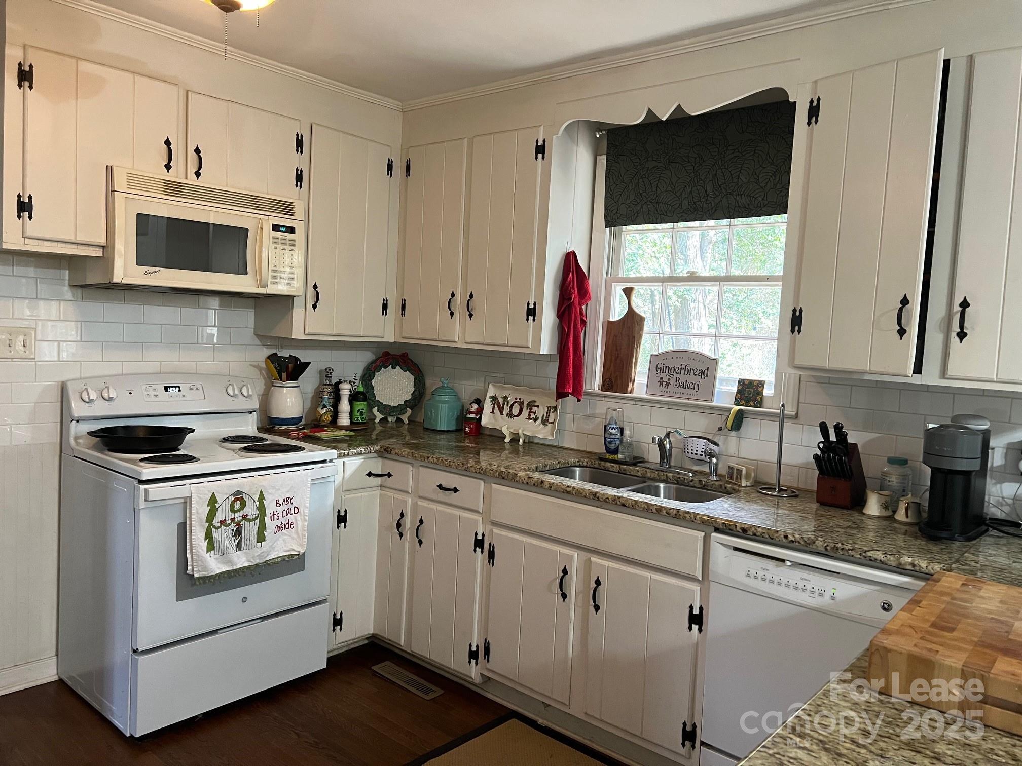 Montclaire - Residential Lease