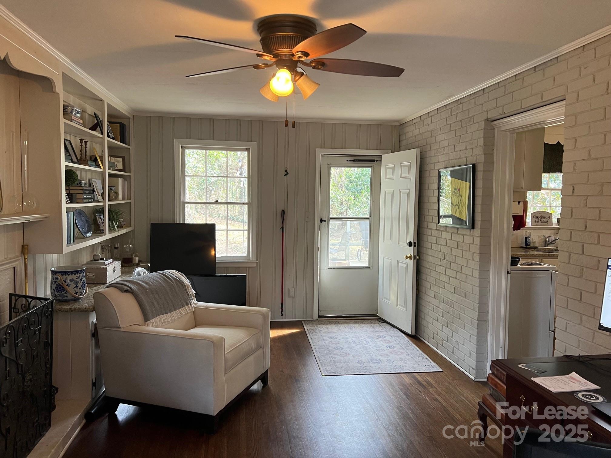 Montclaire - Residential Lease