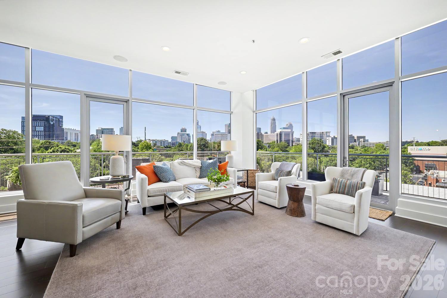 1100 Metropolitan Avenue 413