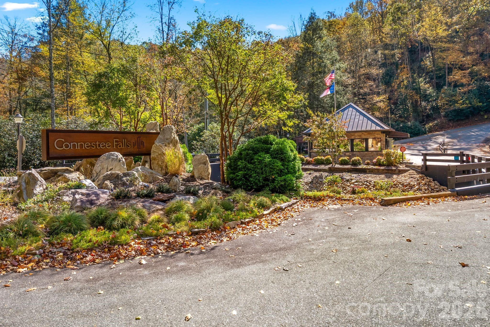Connestee Falls - Residential