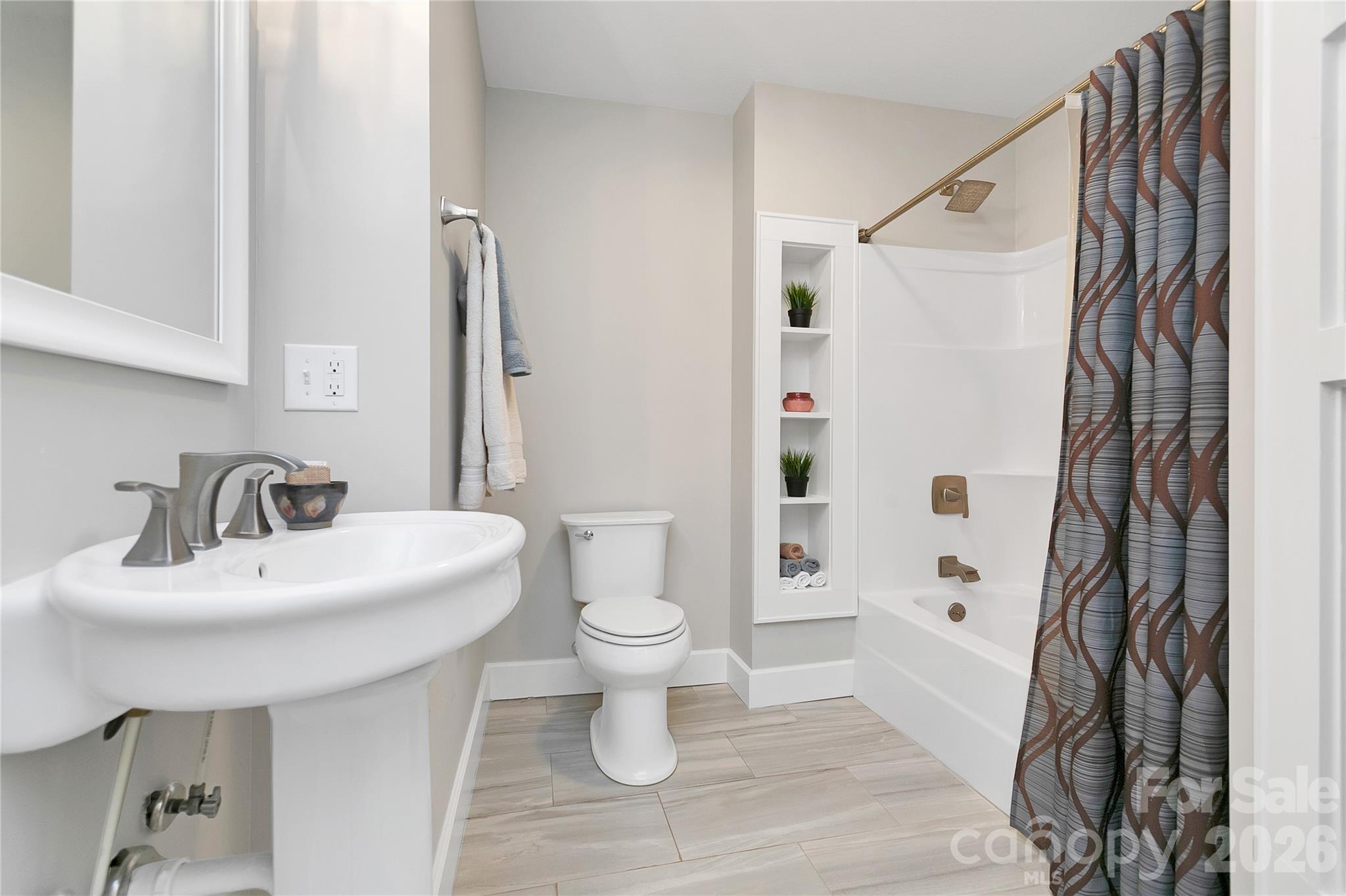 Connestee Falls - Residential