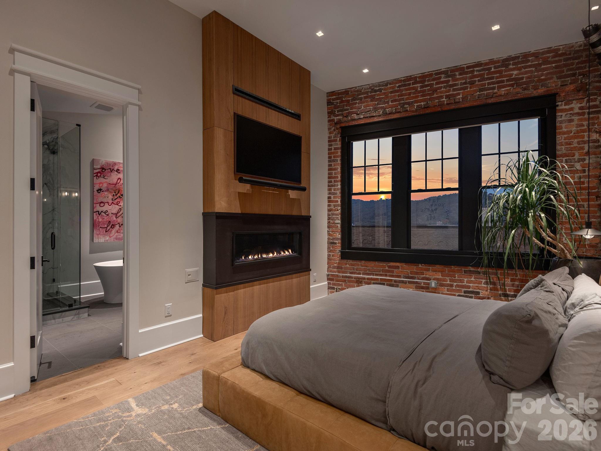 60 Haywood Street 4A