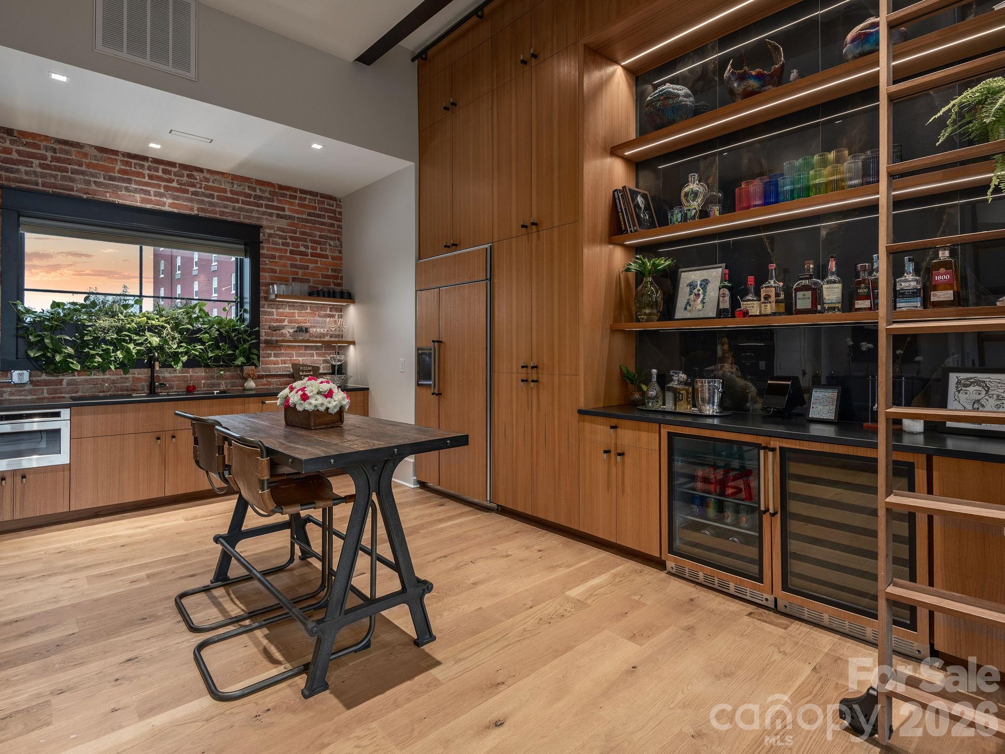 60 Haywood Street 4A