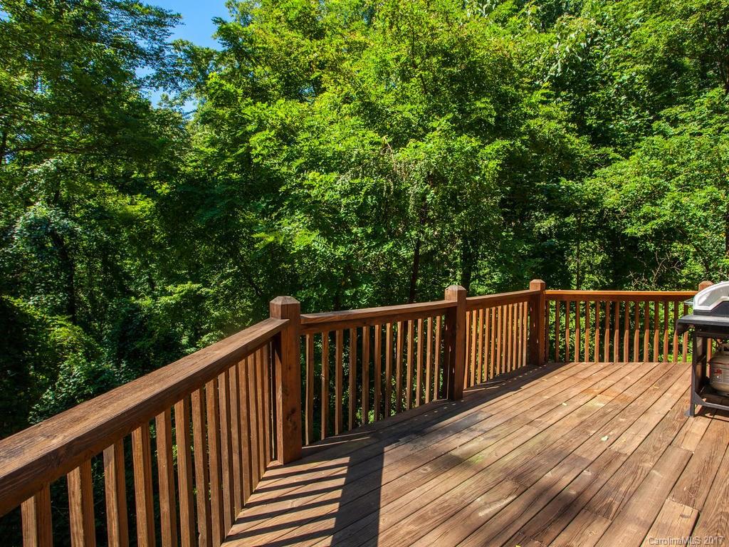 Royal Pines - Residential