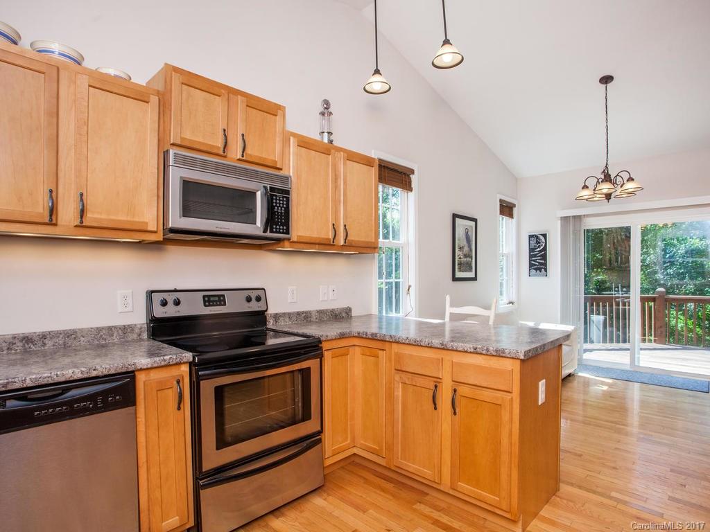 Royal Pines - Residential