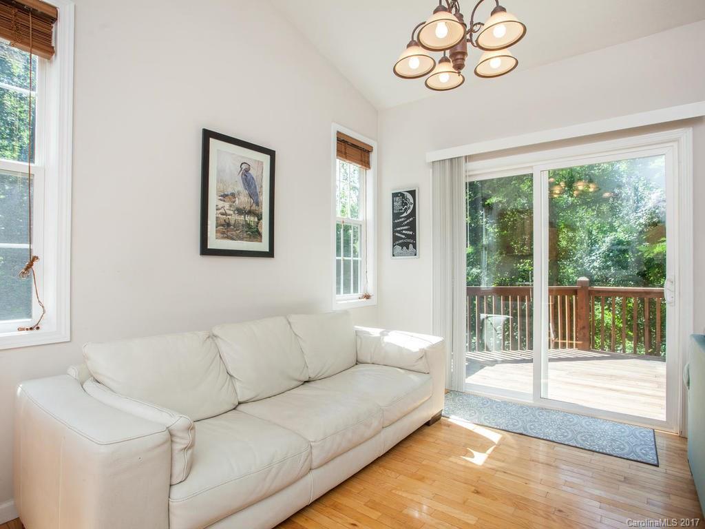 Royal Pines - Residential