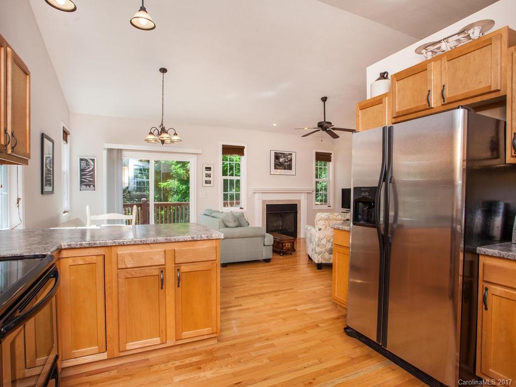 Royal Pines - Residential