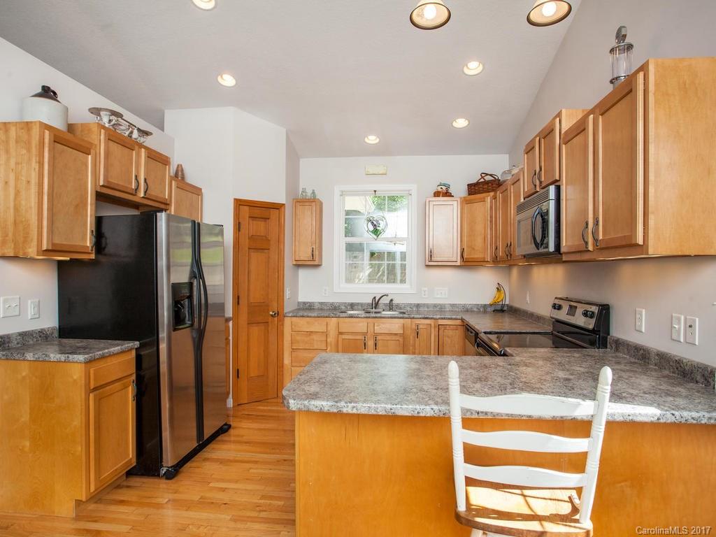 Royal Pines - Residential