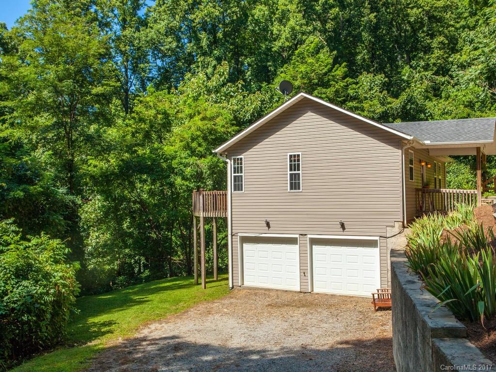 Royal Pines - Residential