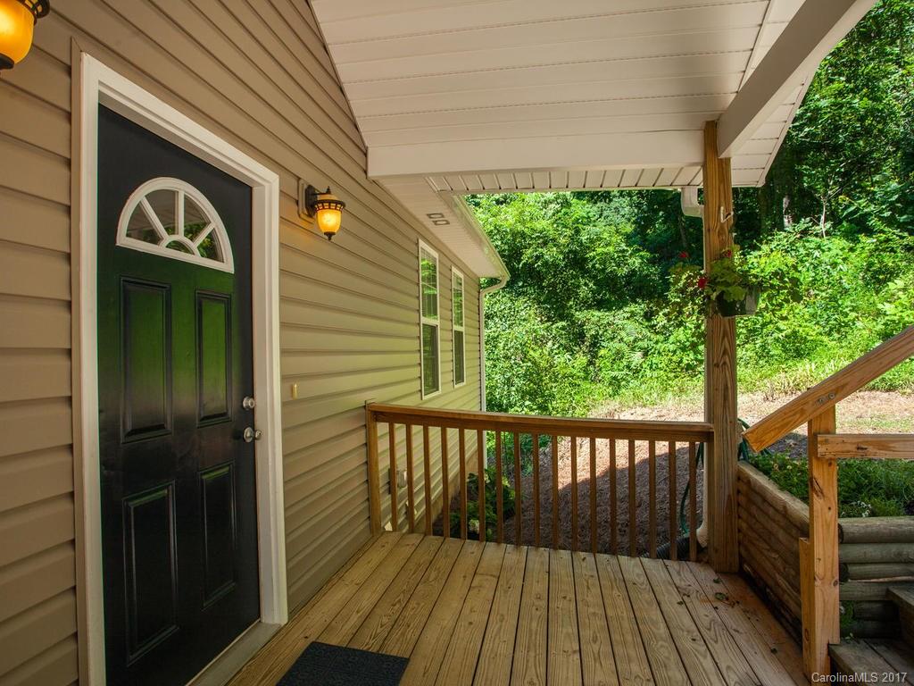 Royal Pines - Residential