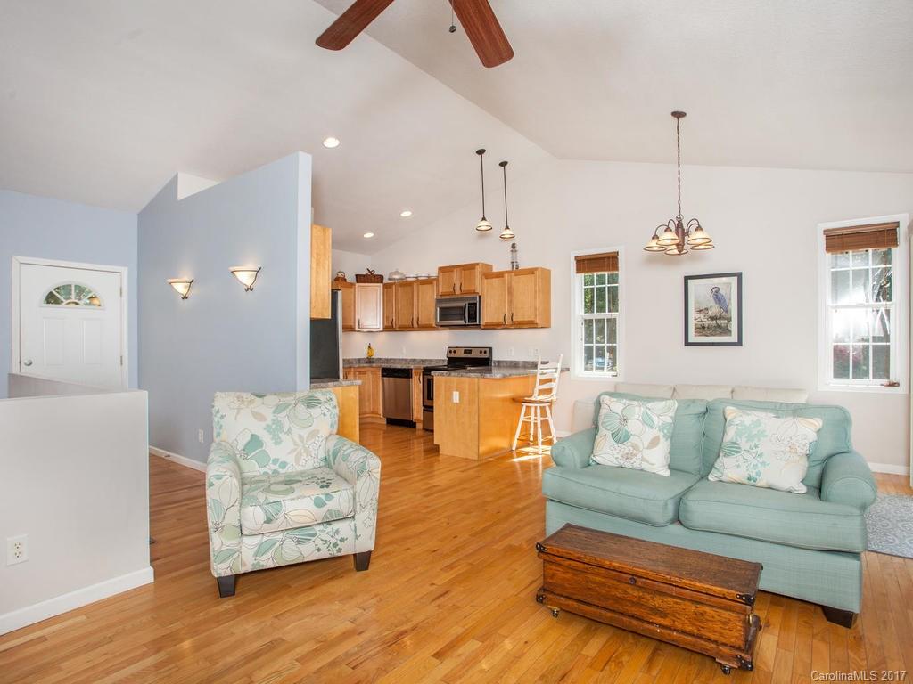 Royal Pines - Residential