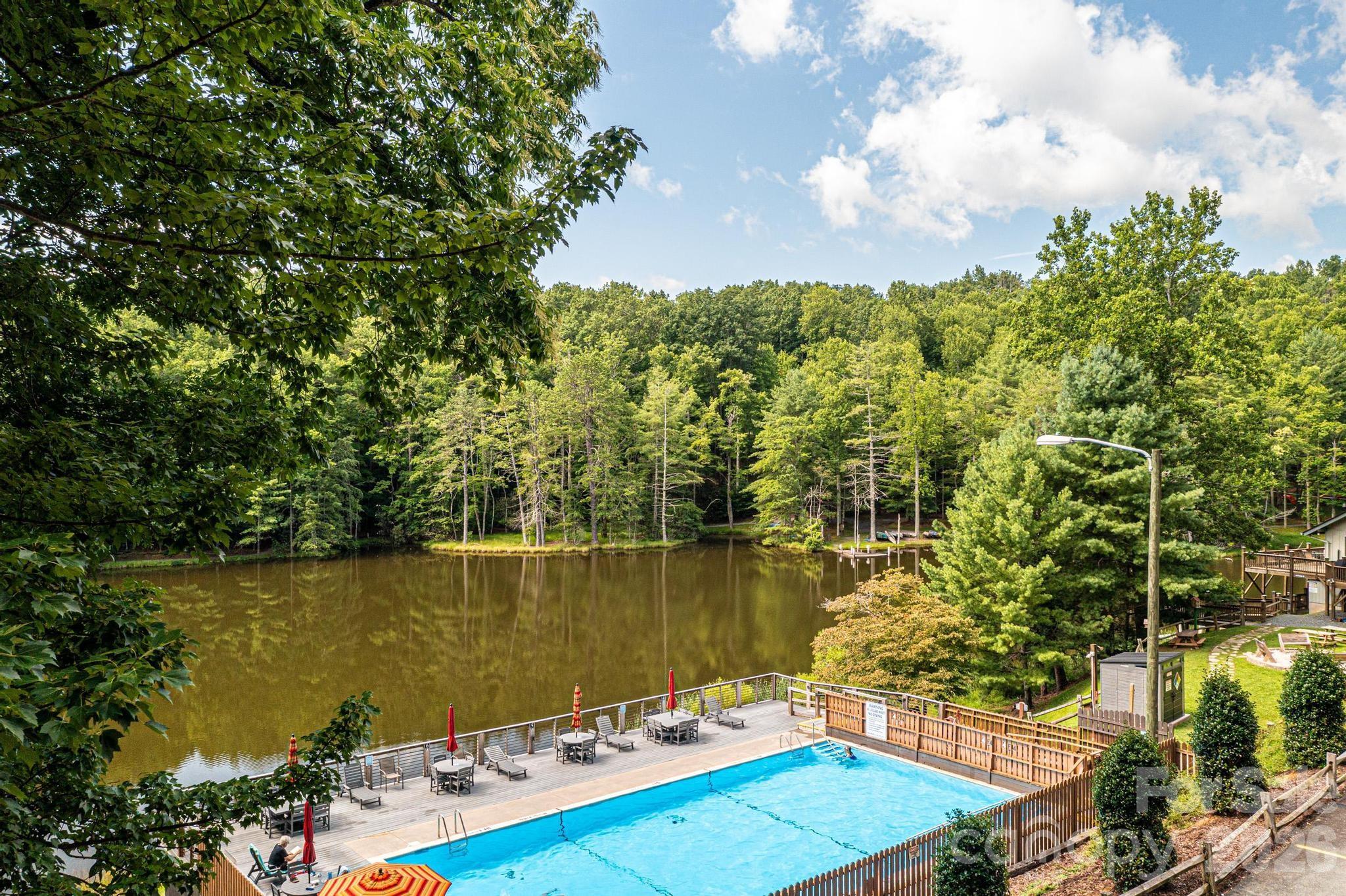 Powder Horn Mountain - Land