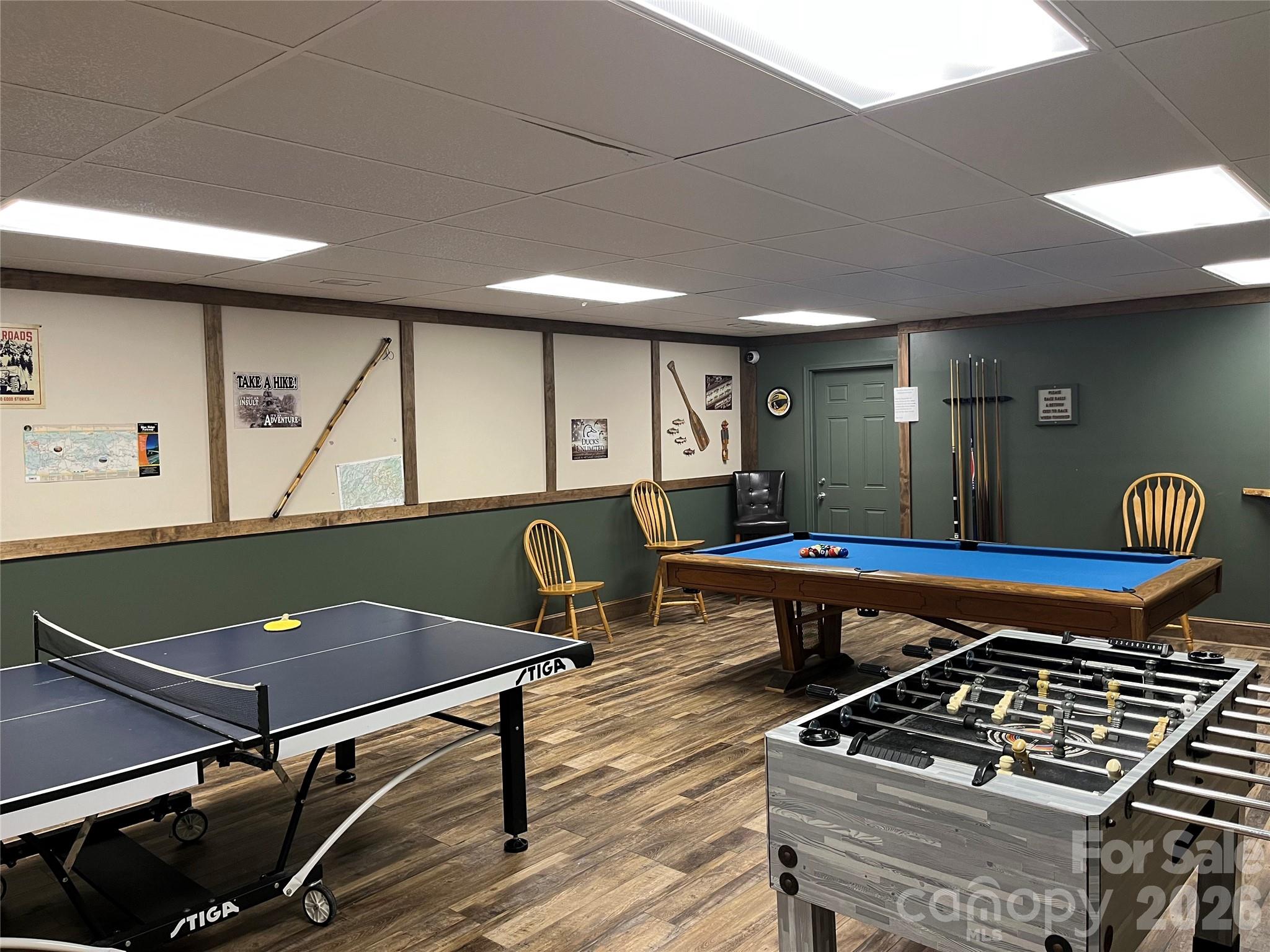 Powder Horn Mountain - Land